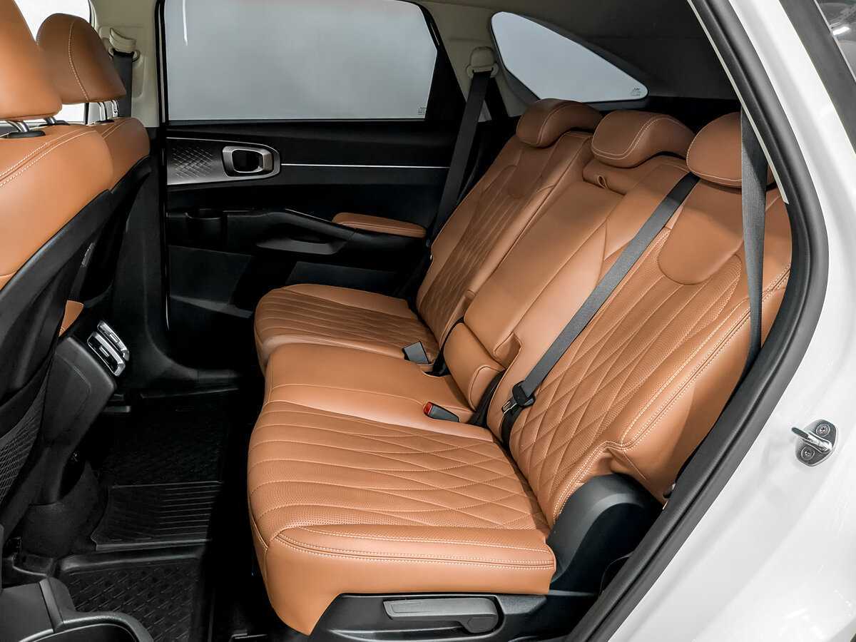 Купить Kia Sorento с пробегом. Фото: #11