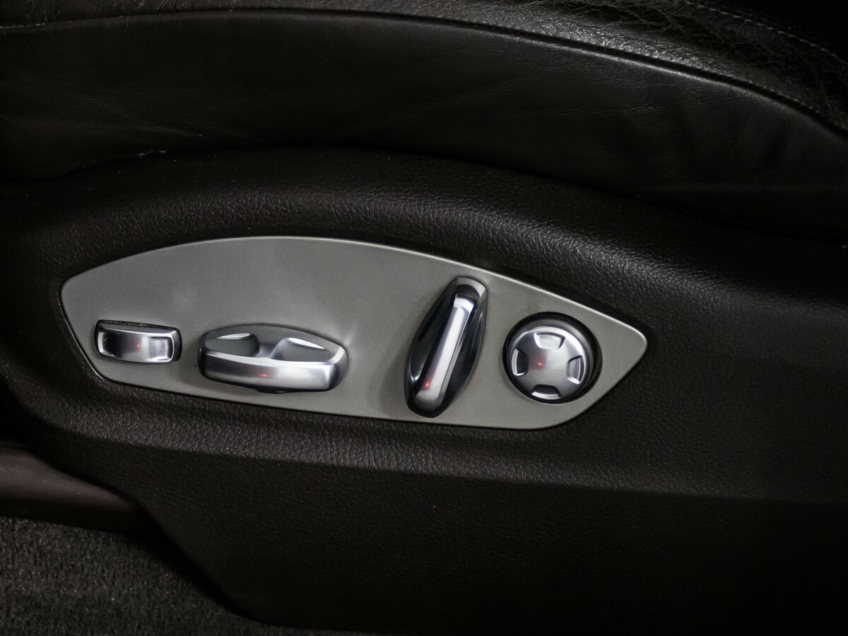 Купить Porsche Macan с пробегом. Фото: #18