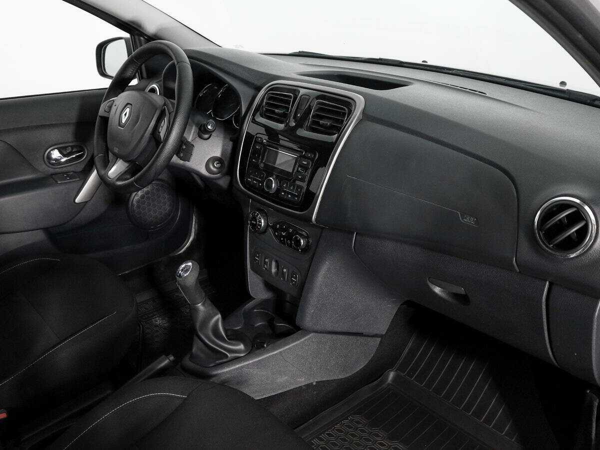 Купить Renault Sandero с пробегом. Фото: #8