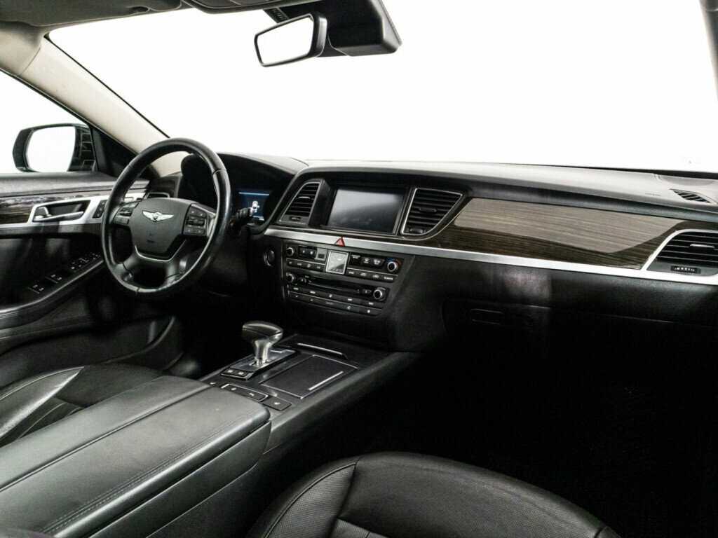Купить Genesis G80 с пробегом. Фото: #8