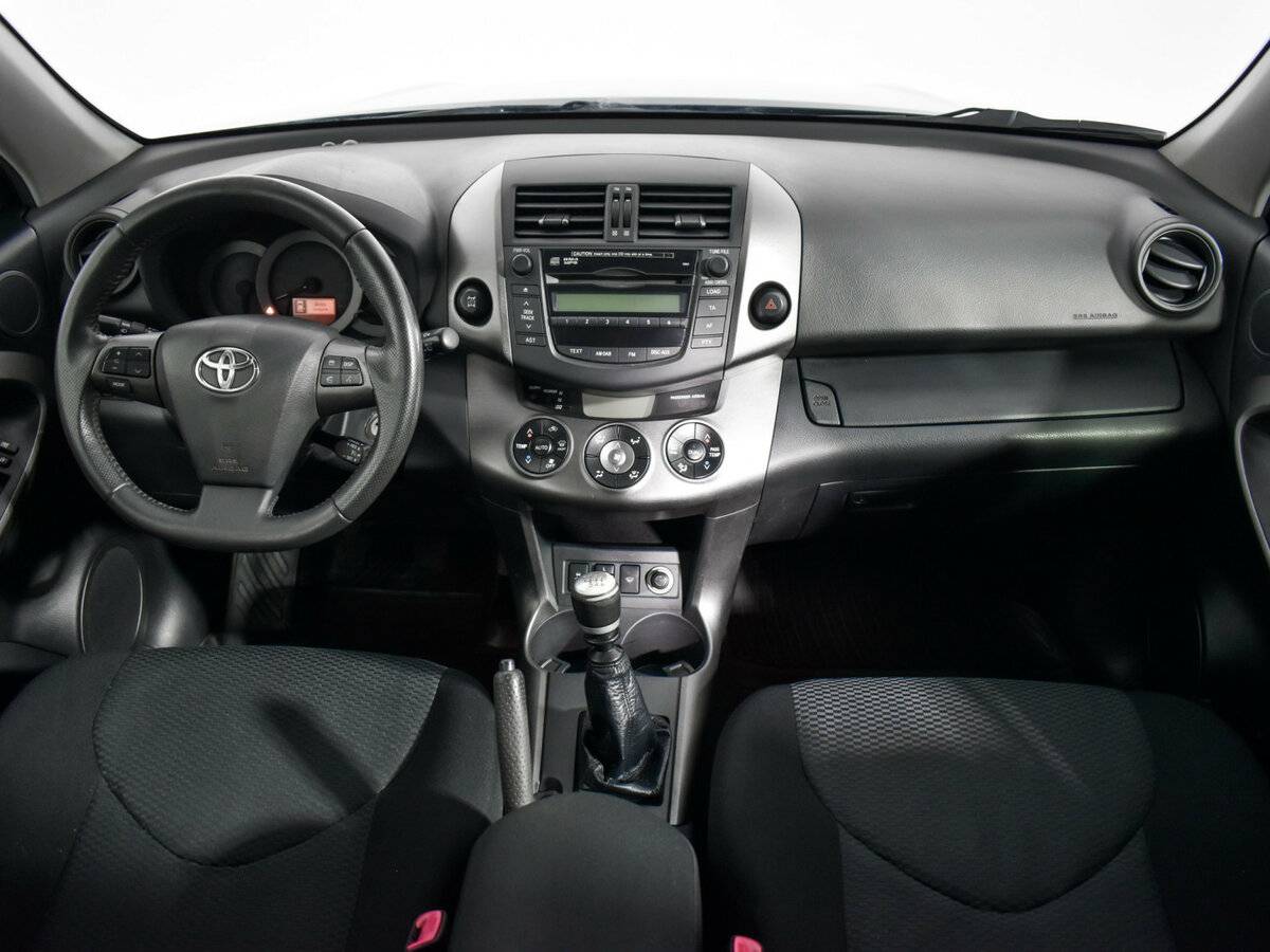 Купить Toyota RAV4 с пробегом. Фото: #12