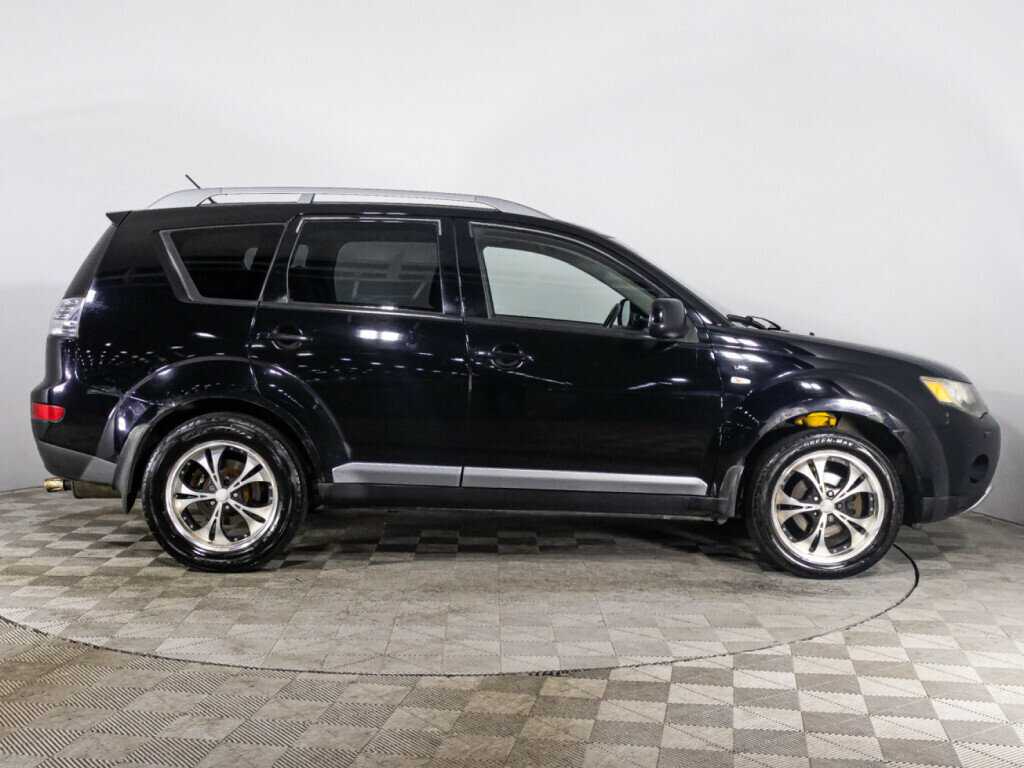 Купить Mitsubishi Outlander с пробегом. Фото: #3