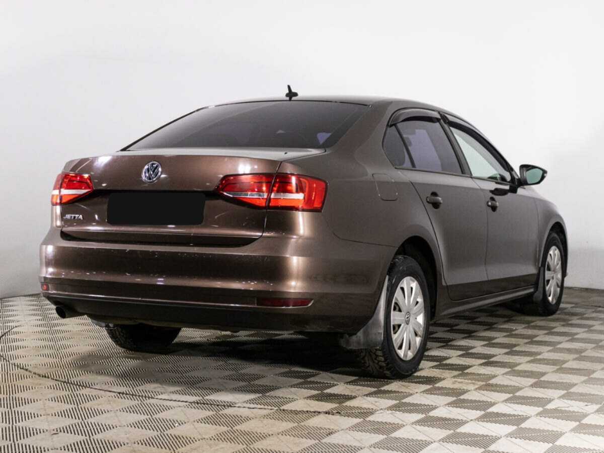Купить Volkswagen Jetta с пробегом. Фото: #4
