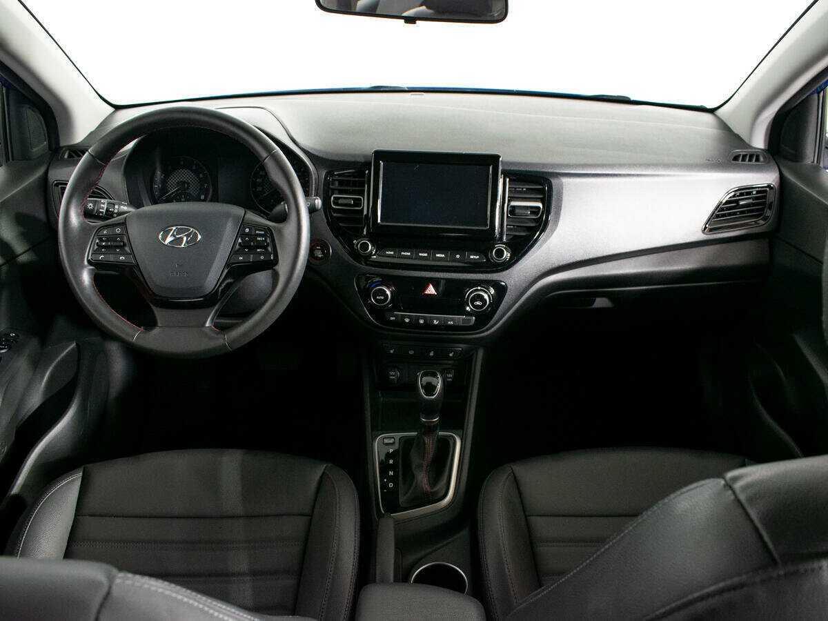 Купить Hyundai Solaris с пробегом. Фото: #11