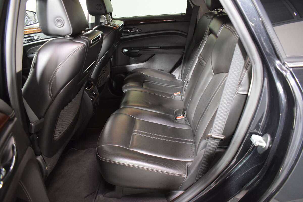 Купить Cadillac SRX с пробегом. Фото: #12