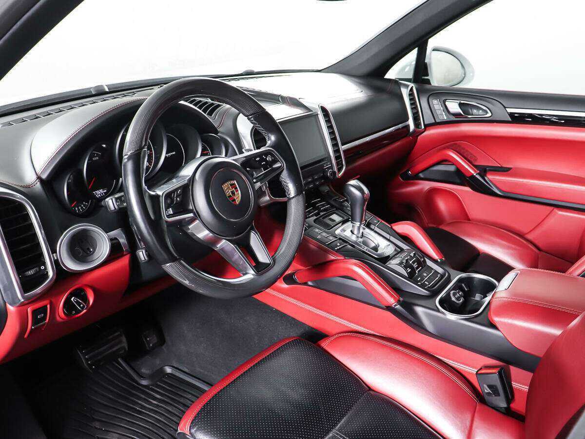 Купить Porsche Cayenne с пробегом. Фото: #12