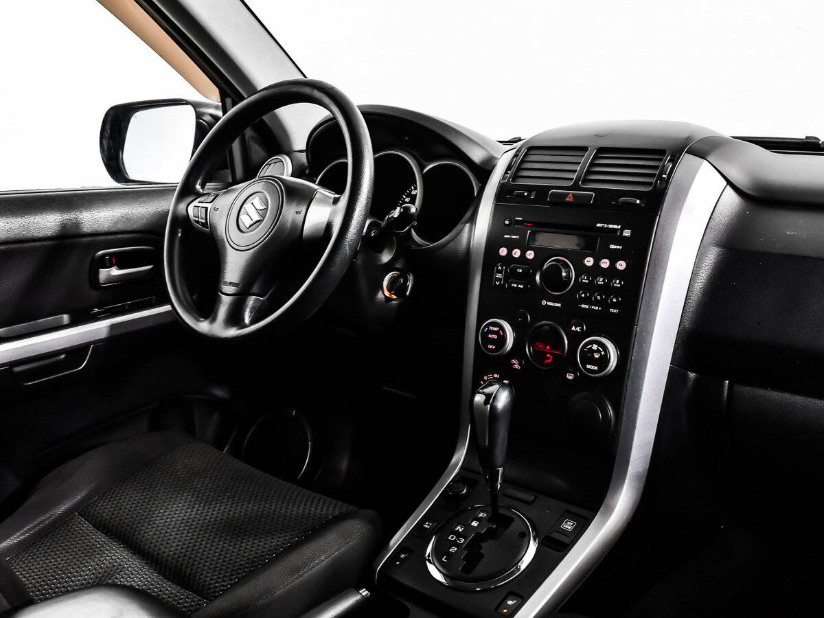 Купить Suzuki Grand Vitara с пробегом. Фото: #10