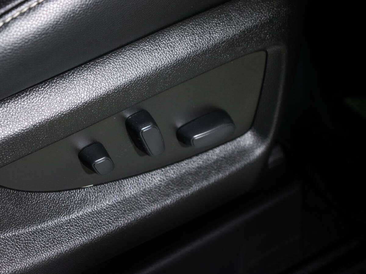 Купить Chevrolet Tahoe с пробегом. Фото: #12