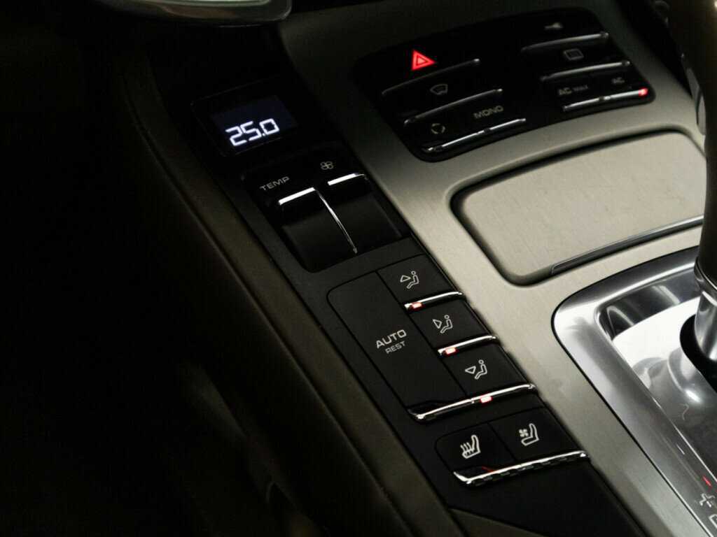 Купить Porsche Cayenne с пробегом. Фото: #18