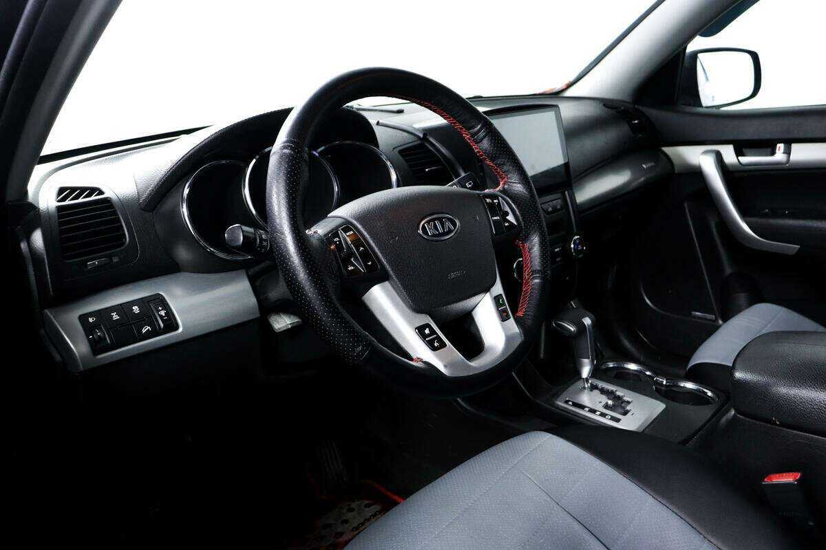 Купить Kia Sorento с пробегом. Фото: #12