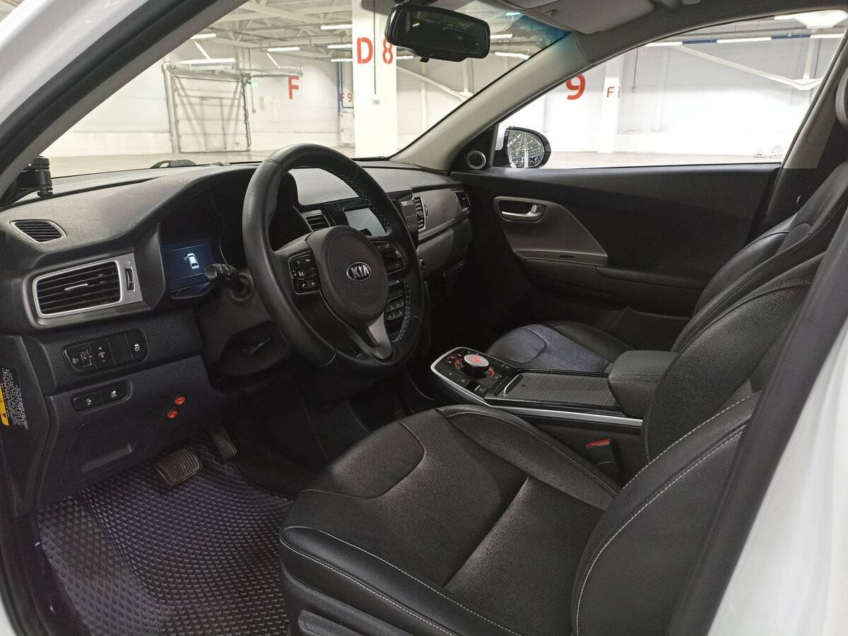 Купить Kia Niro с пробегом. Фото: #15