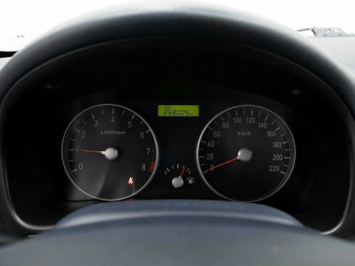 Купить Hyundai Verna с пробегом. Фото: #14
