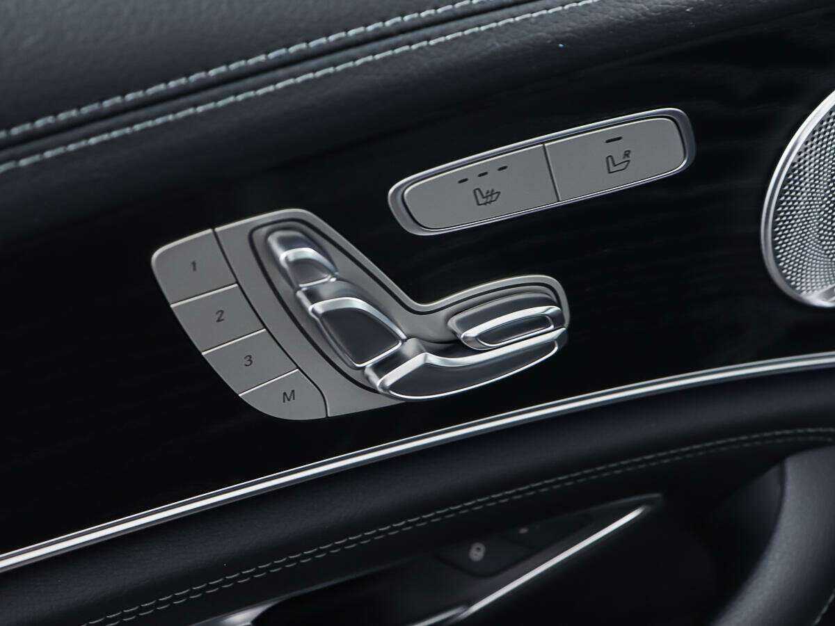 Купить Mercedes-Benz E-Класс с пробегом. Фото: #16
