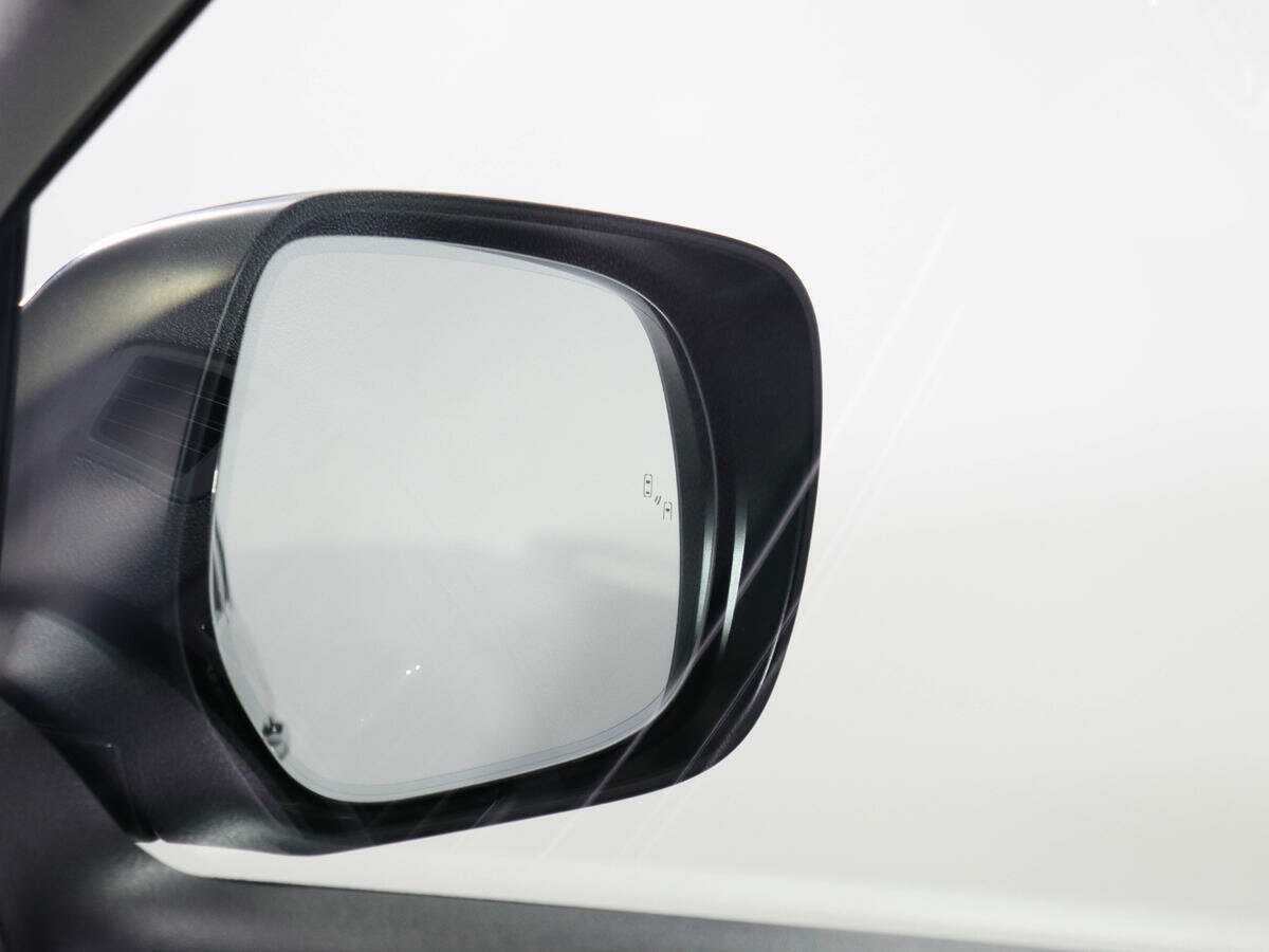 Купить Toyota Land Cruiser с пробегом. Фото: #15