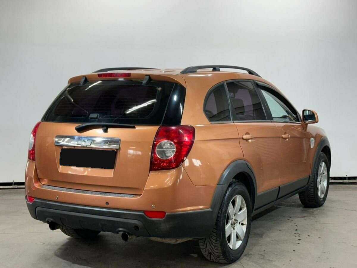 Купить Chevrolet Captiva с пробегом. Фото: #4
