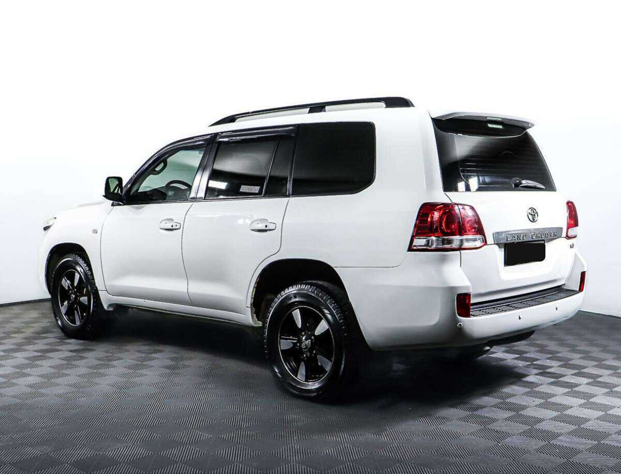 Купить Toyota Land Cruiser с пробегом. Фото: #6
