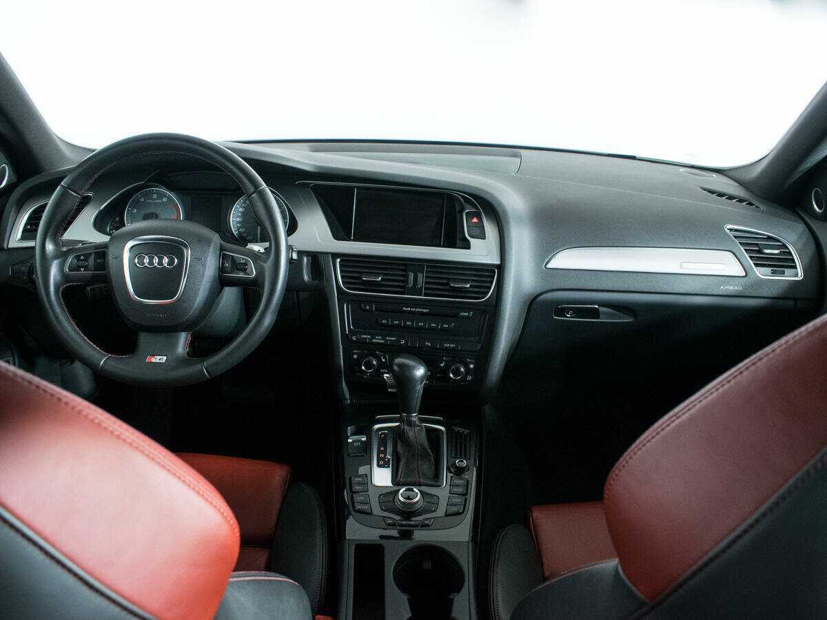 Купить Audi S4 с пробегом. Фото: #11