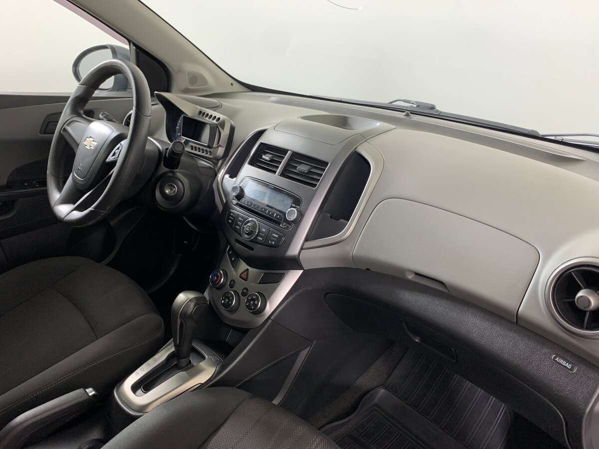 Купить Chevrolet Aveo с пробегом. Фото: #12