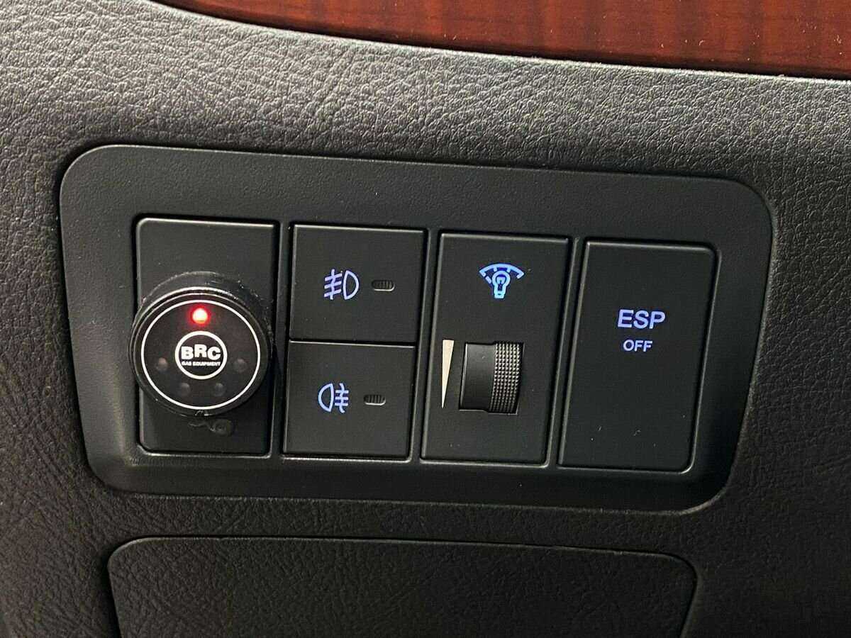 Купить Hyundai Santa Fe с пробегом. Фото: #16