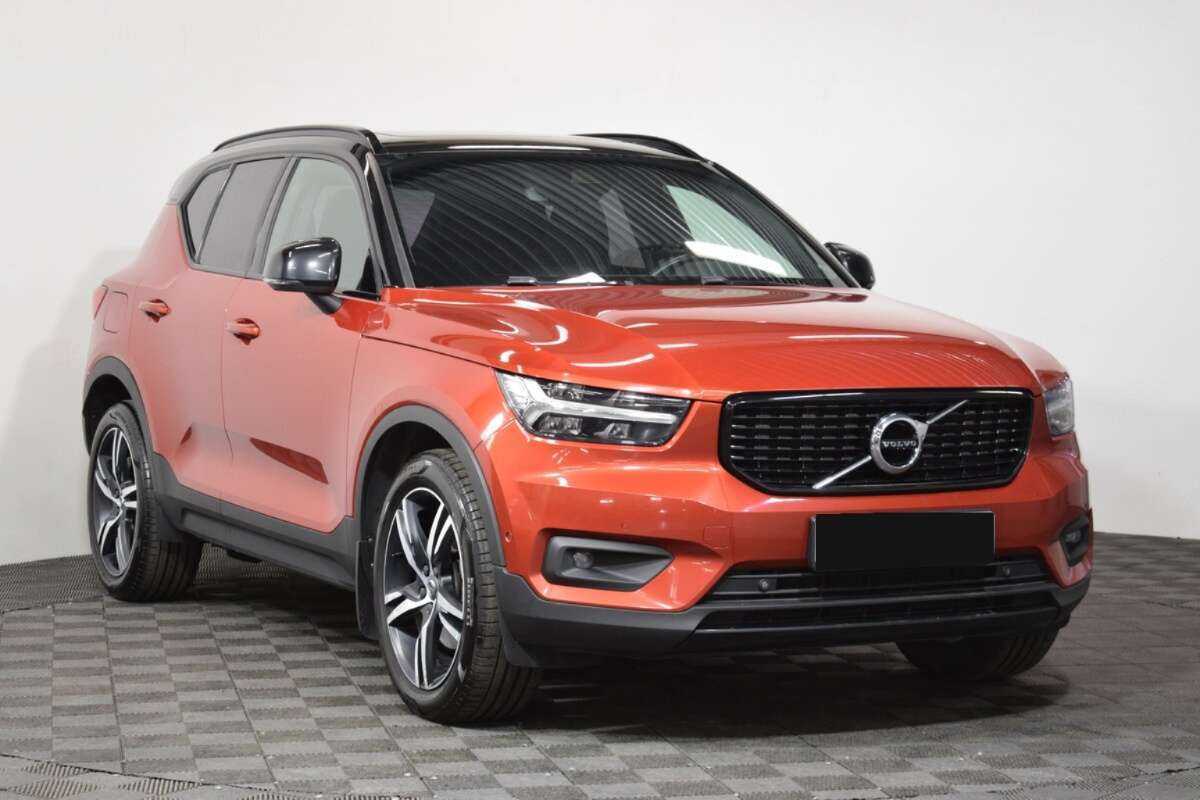Купить Volvo XC40 с пробегом. Фото: #2