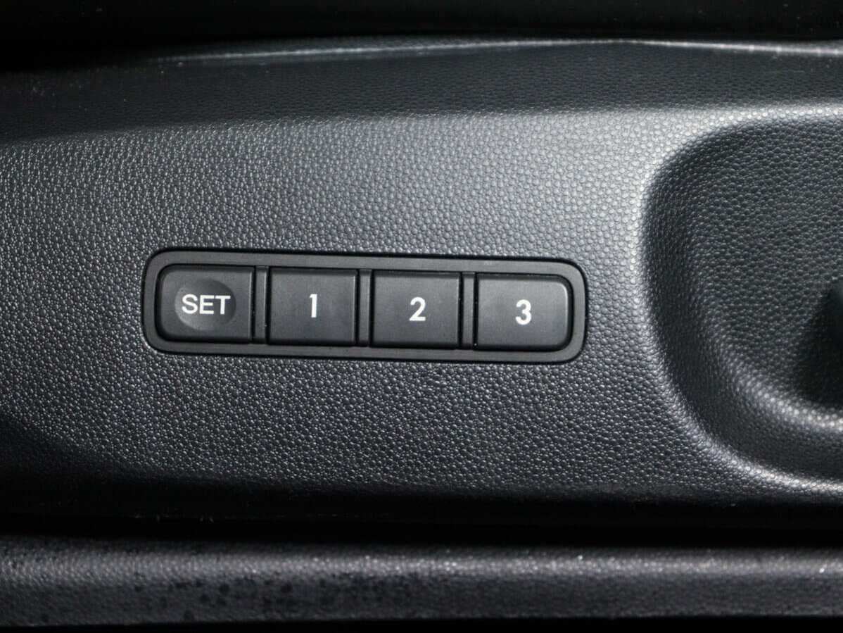 Купить Mazda CX-7 с пробегом. Фото: #12