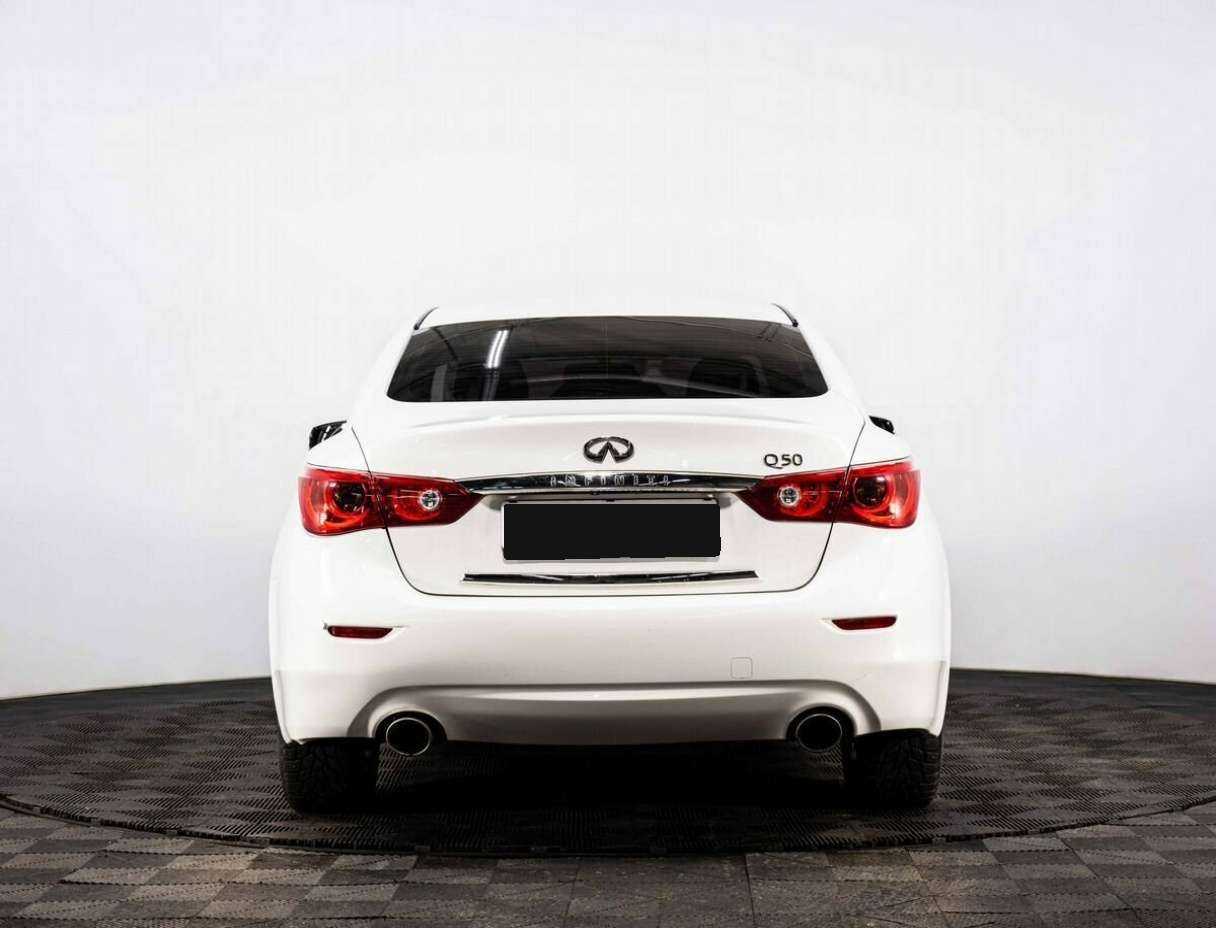 Купить Infiniti Q50 с пробегом. Фото: #1