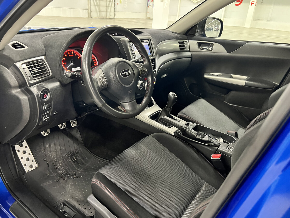 Купить Subaru Impreza WRX с пробегом. Фото: #14
