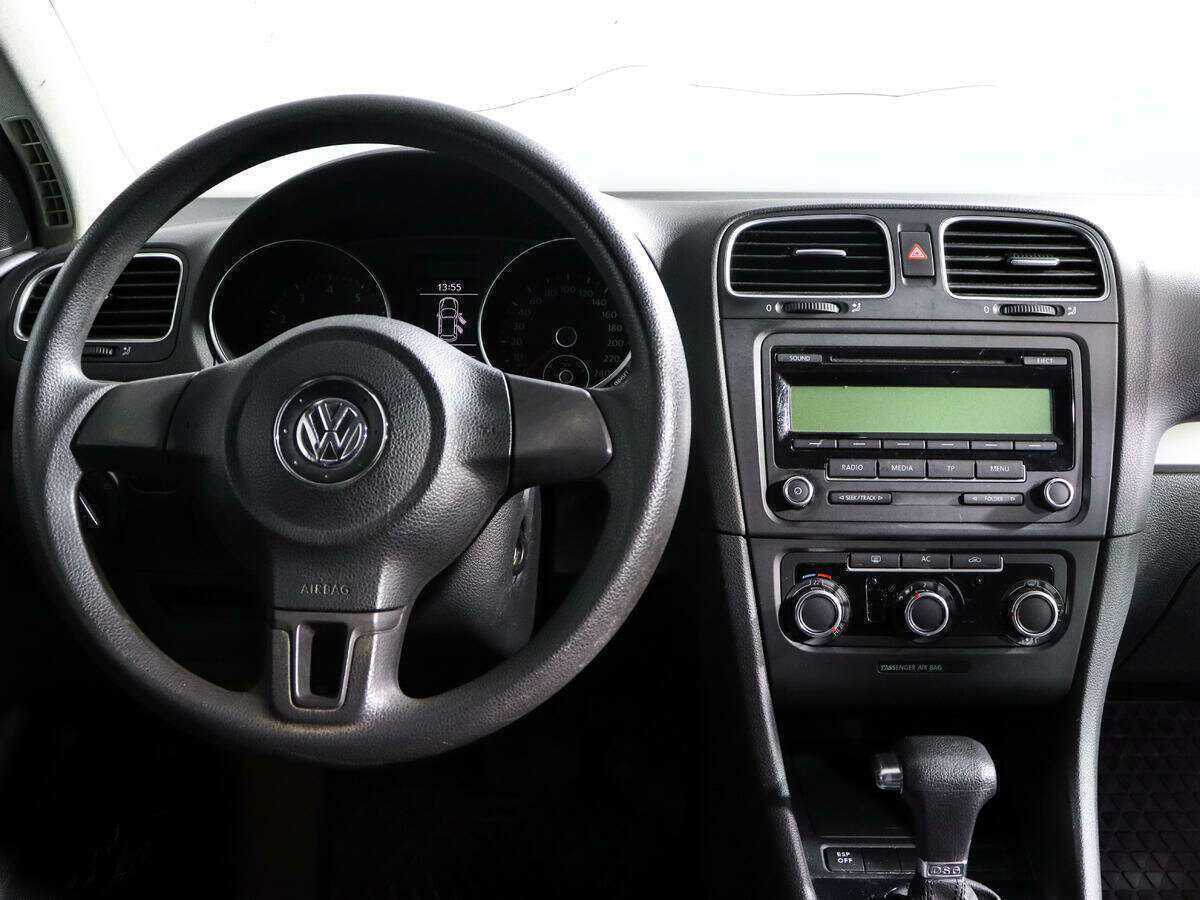 Купить Volkswagen Golf с пробегом. Фото: #9