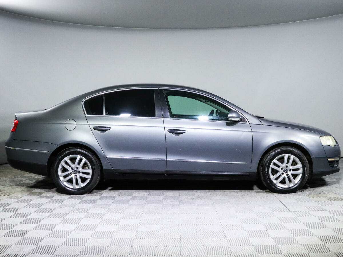 Купить Volkswagen Passat с пробегом. Фото: #3