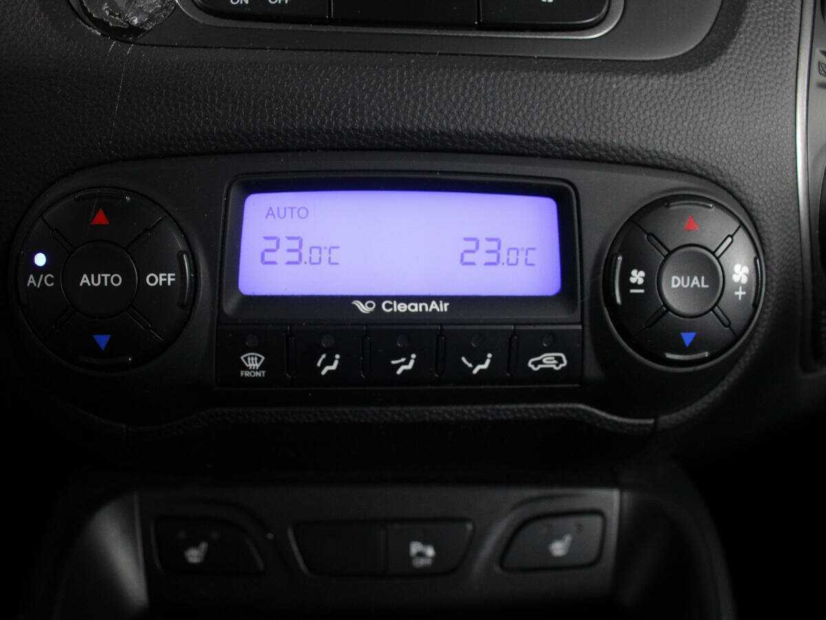 Купить Hyundai ix35 с пробегом. Фото: #22