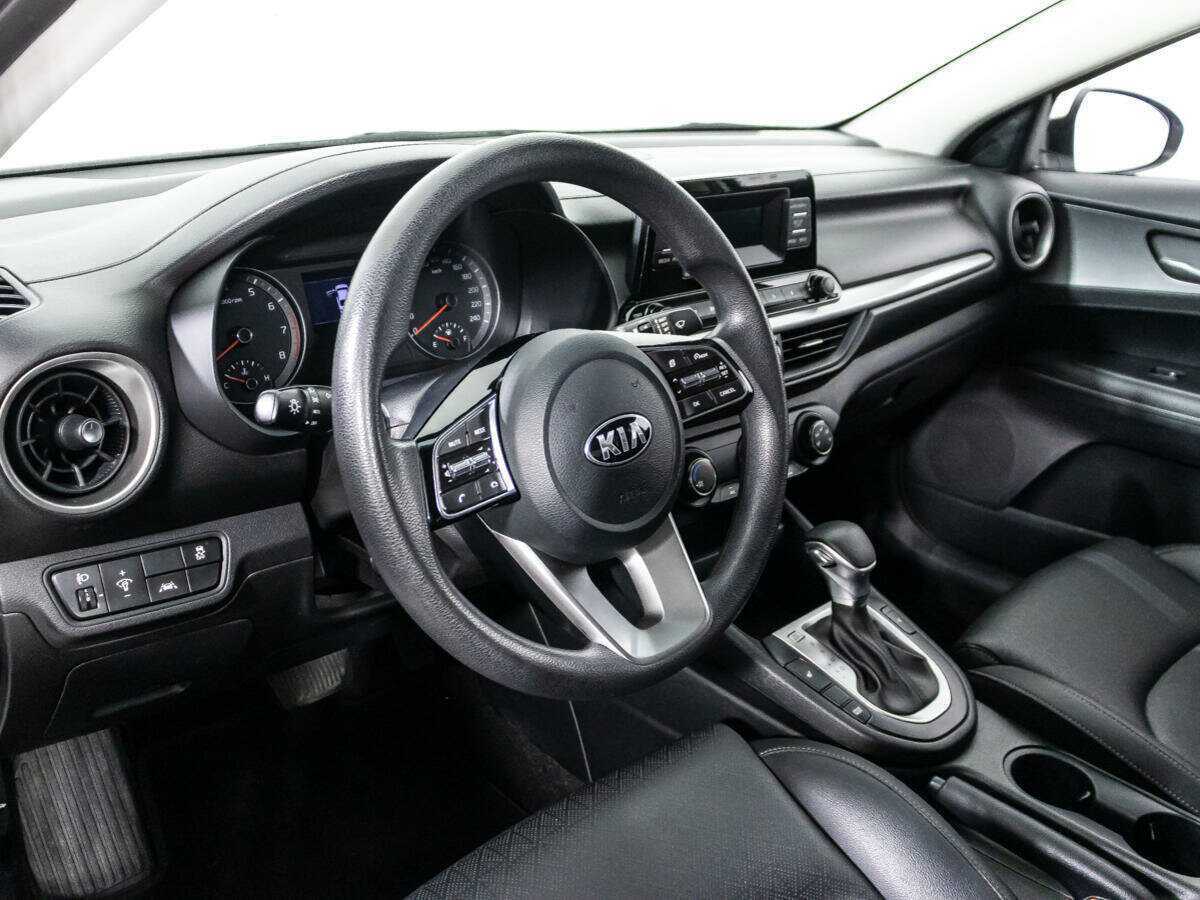 Купить Kia K3 с пробегом. Фото: #10