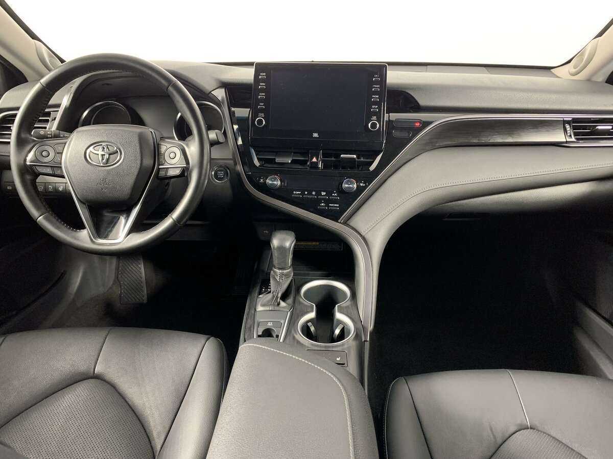 Купить Toyota Camry с пробегом. Фото: #9