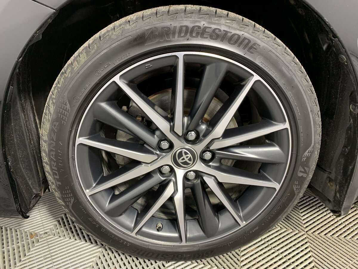 Купить Toyota Camry с пробегом. Фото: #11