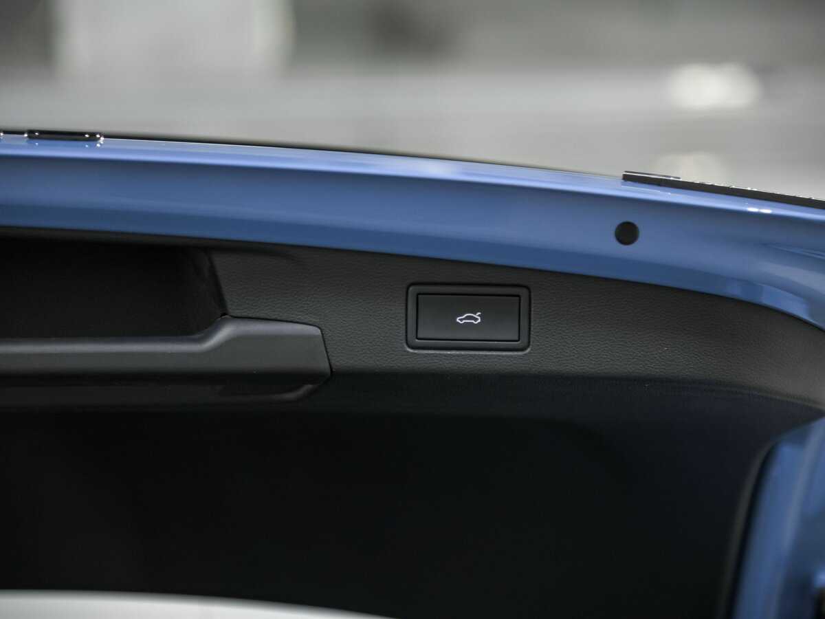 Купить Volkswagen Tiguan с пробегом. Фото: #23