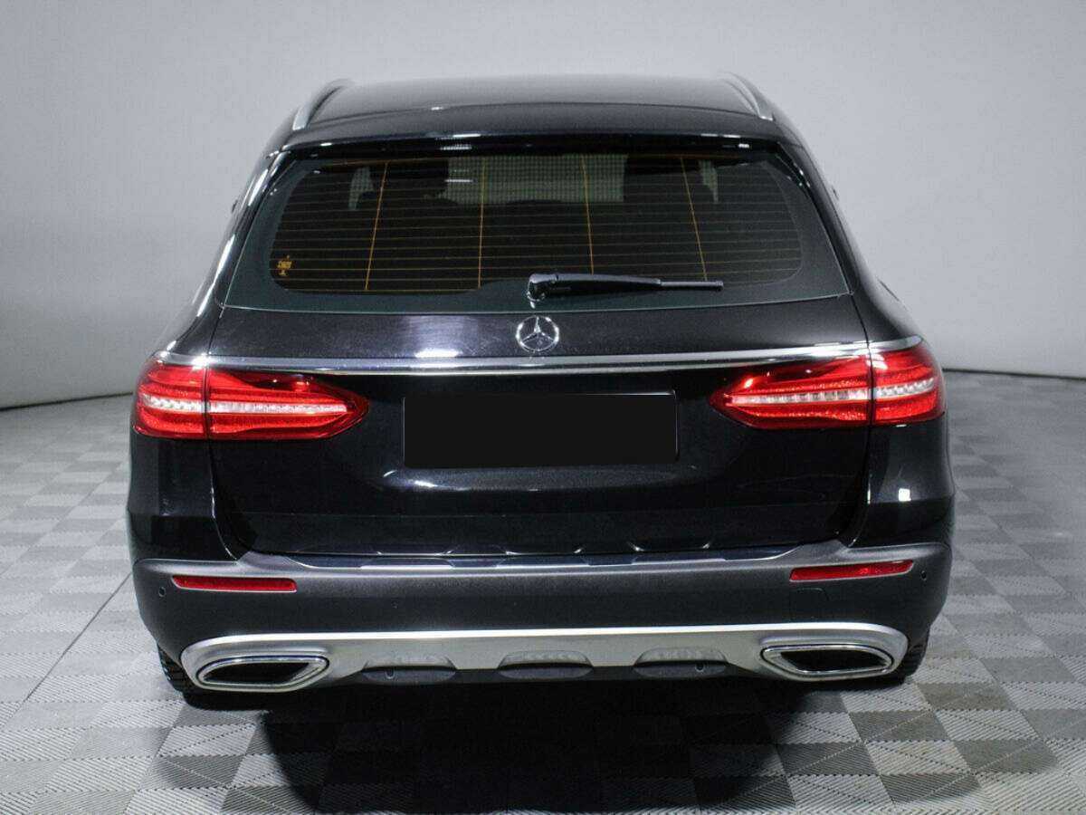Купить Mercedes-Benz E-Класс с пробегом. Фото: #4