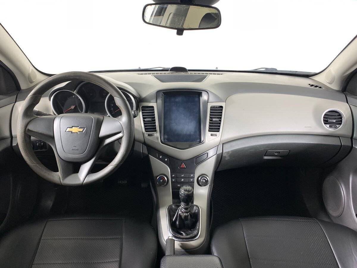 Купить Chevrolet Cruze с пробегом. Фото: #11