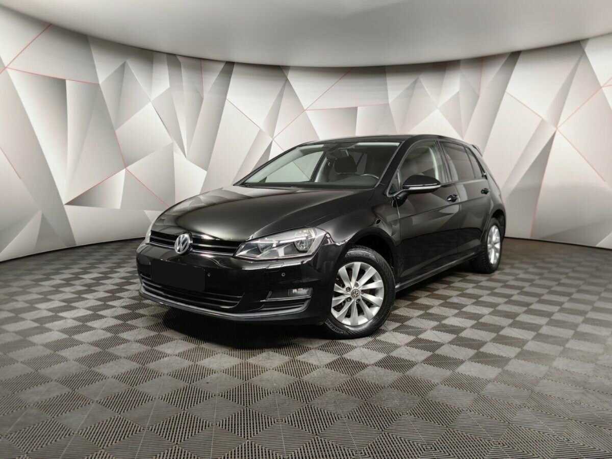 Купить Volkswagen Golf с пробегом. Посмотреть фото