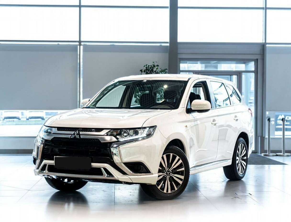 Купить Mitsubishi Outlander с пробегом. Посмотреть фото