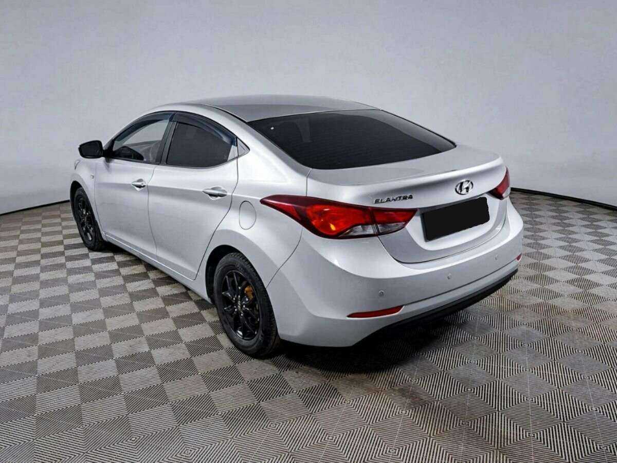 Купить Hyundai Elantra с пробегом. Фото: #6