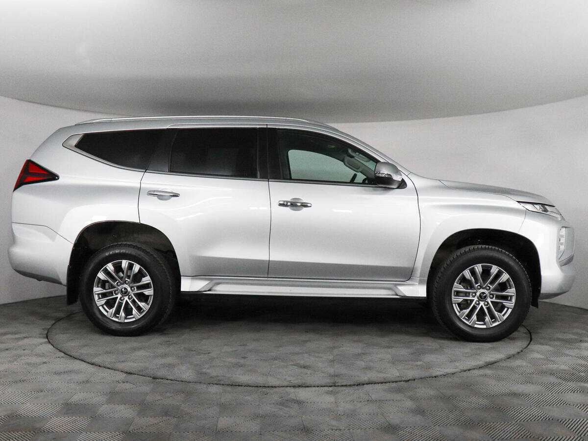 Купить Mitsubishi Pajero Sport с пробегом. Фото: #3