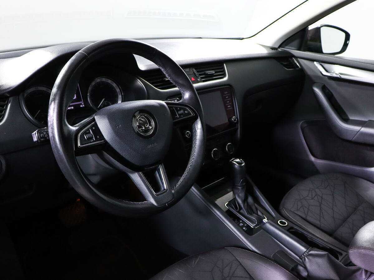 Купить Skoda Octavia с пробегом. Фото: #13