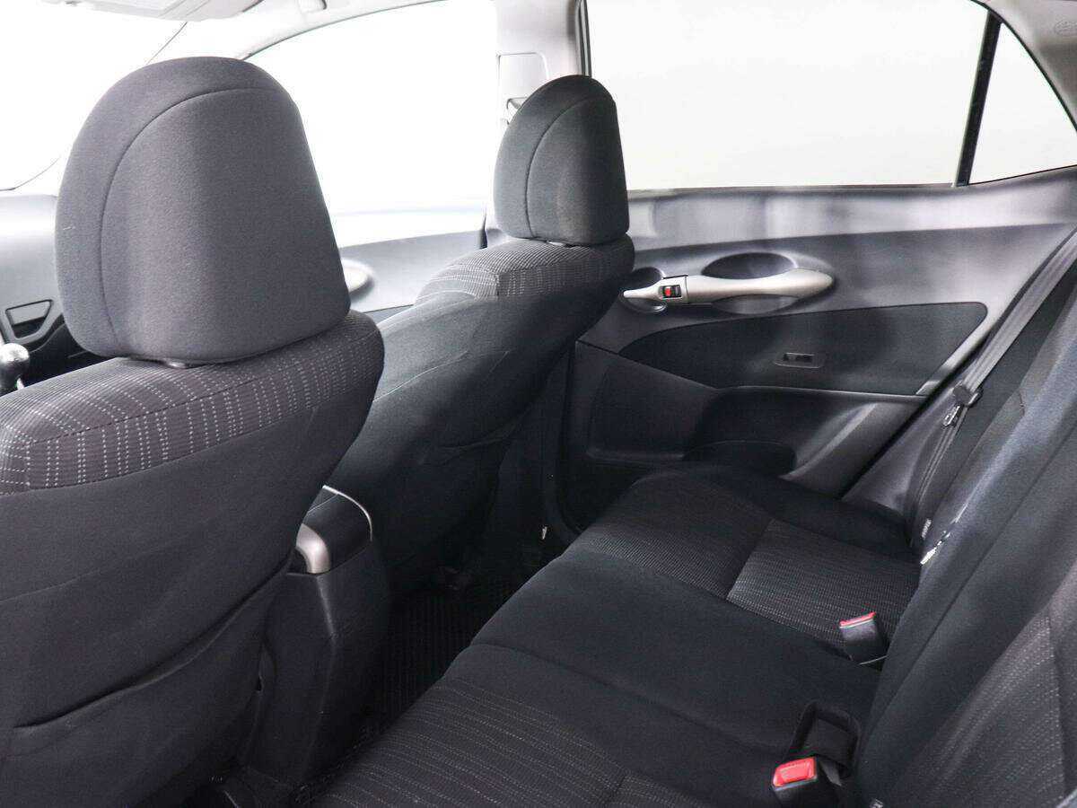 Купить Toyota Auris с пробегом. Фото: #11