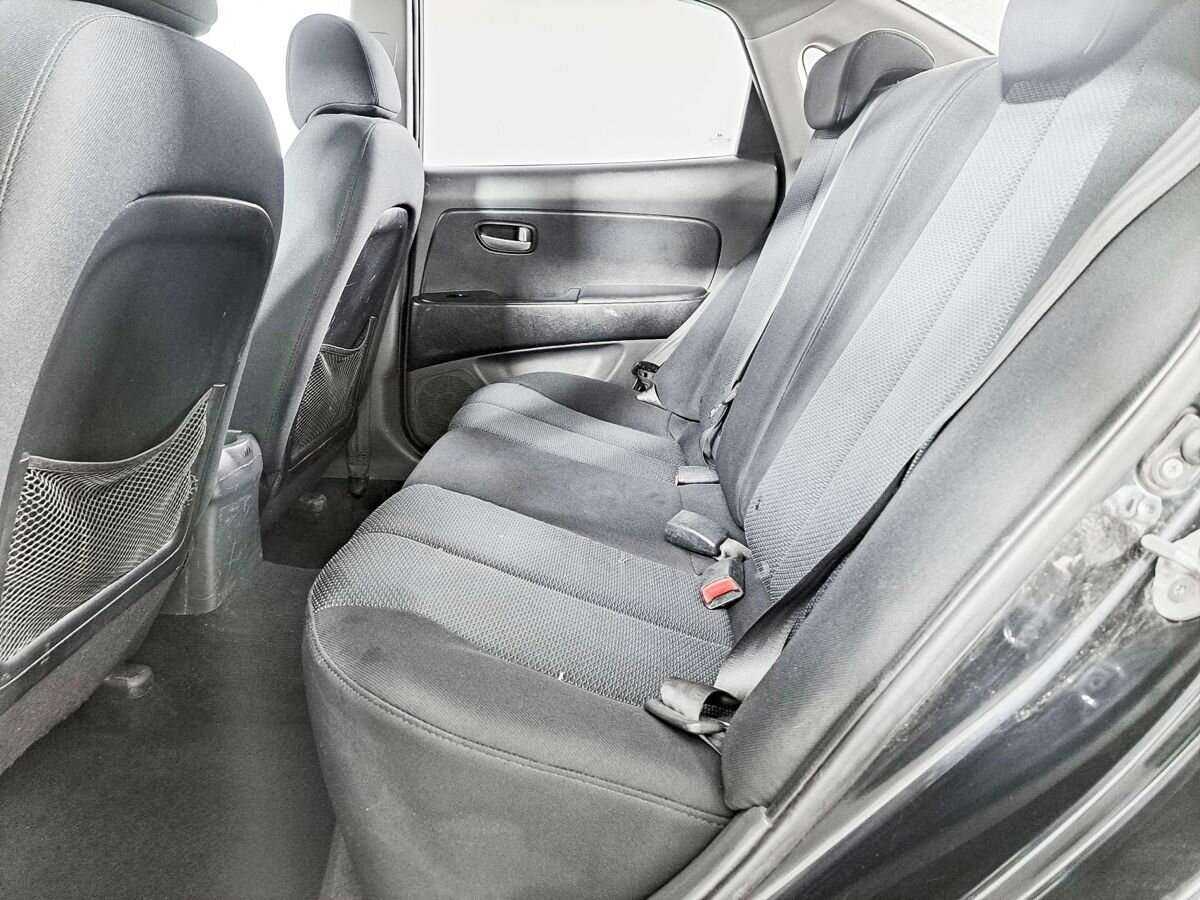 Купить Hyundai Elantra с пробегом. Фото: #9