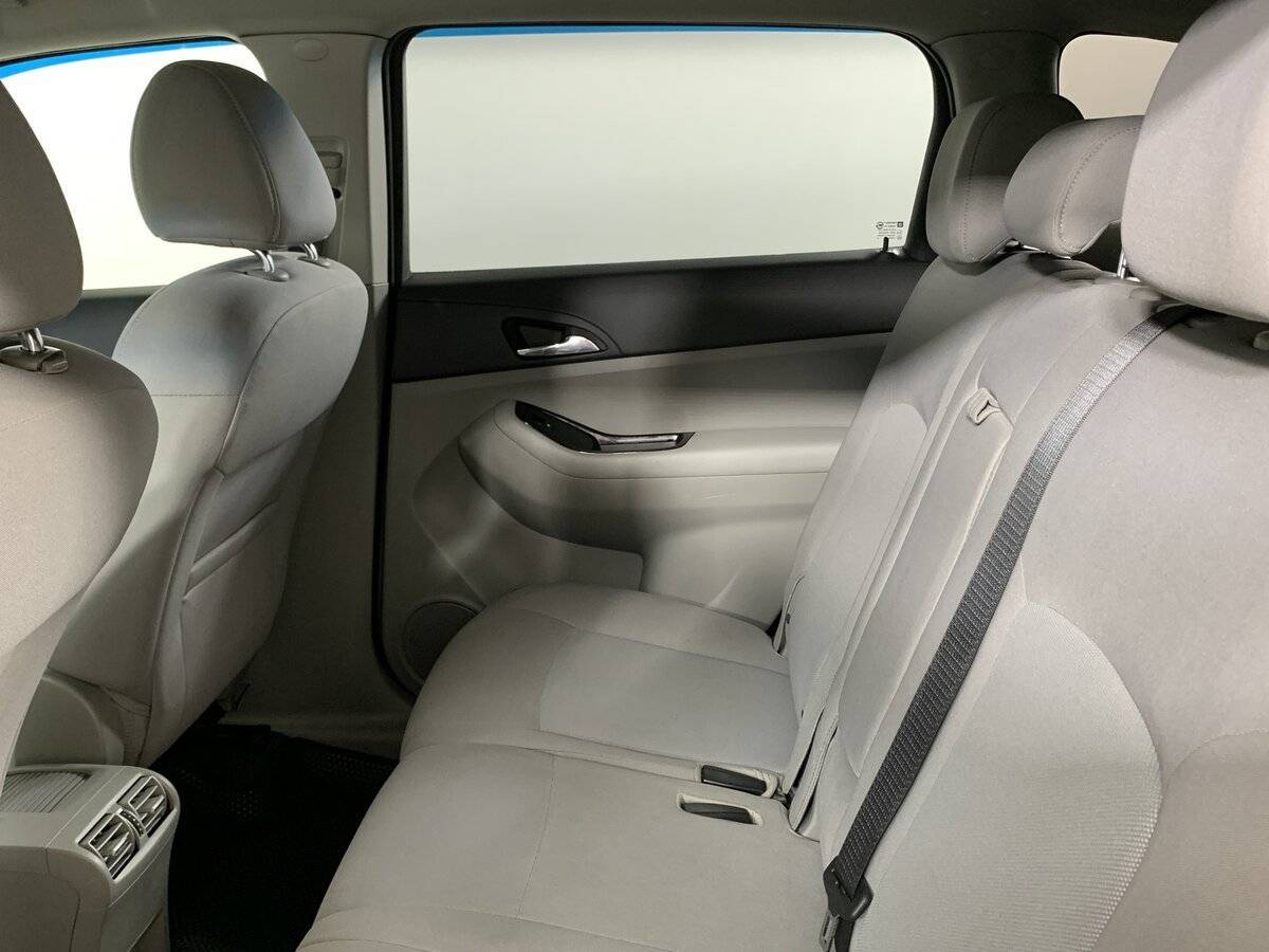 Купить Chevrolet Orlando с пробегом. Фото: #17