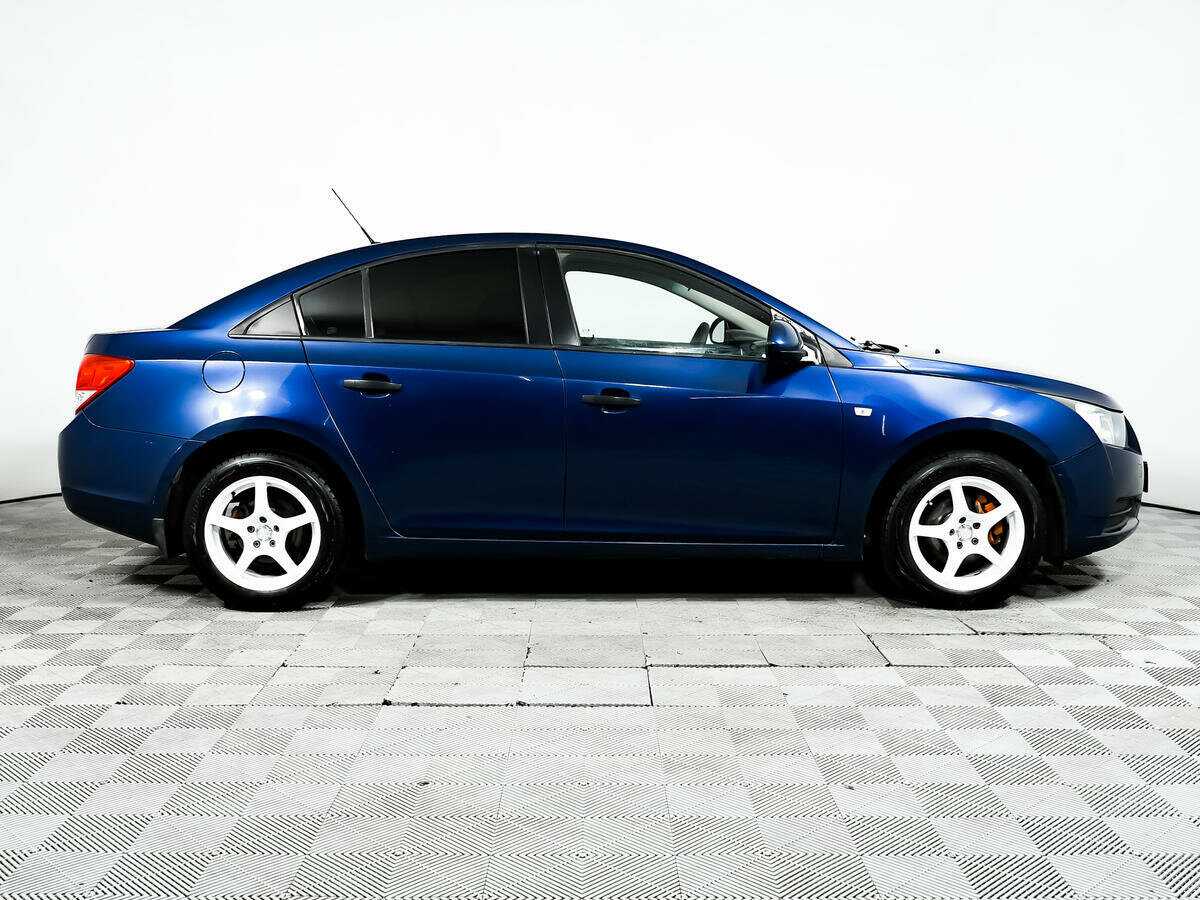 Купить Chevrolet Cruze с пробегом. Фото: #3