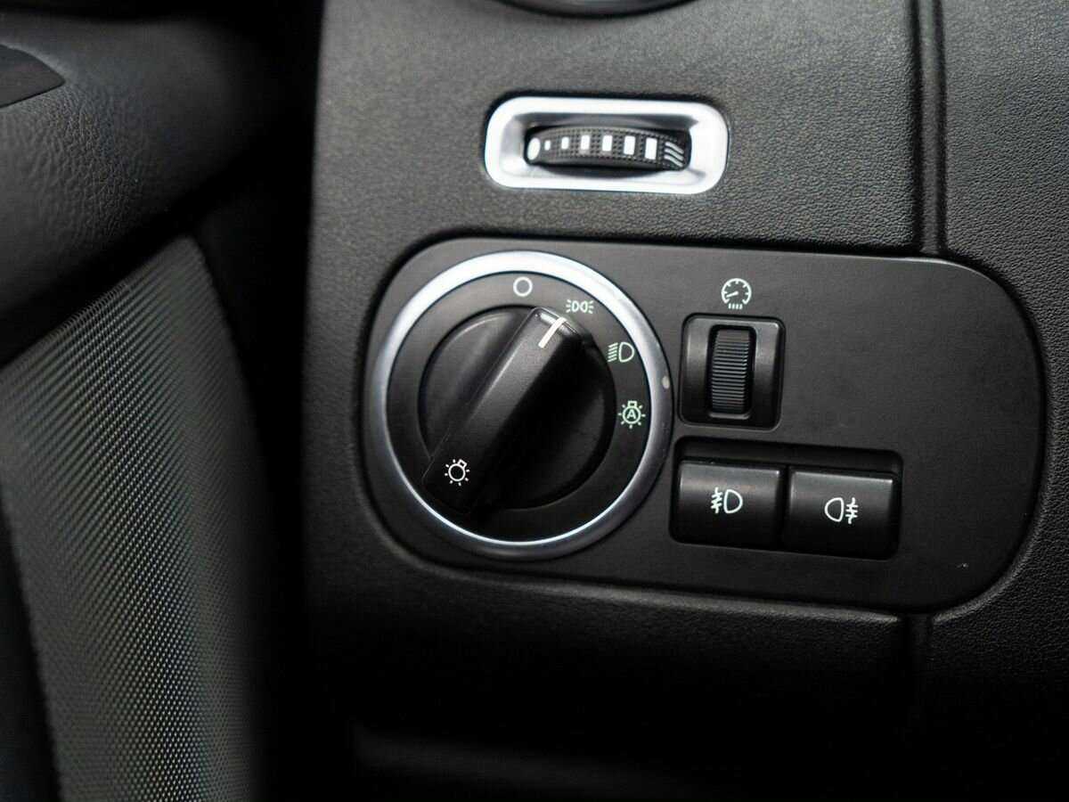 Купить Land Rover Discovery с пробегом. Фото: #14