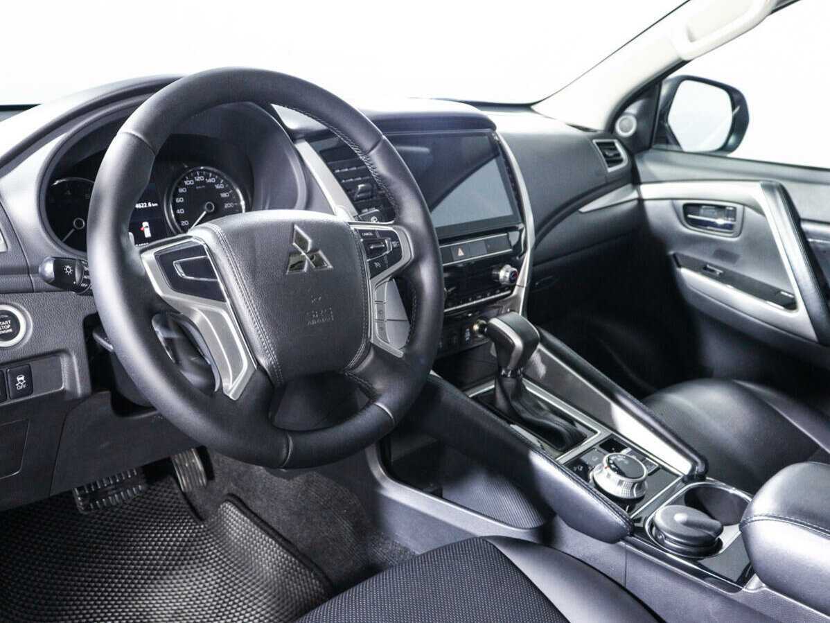 Купить Mitsubishi Pajero Sport с пробегом. Фото: #11