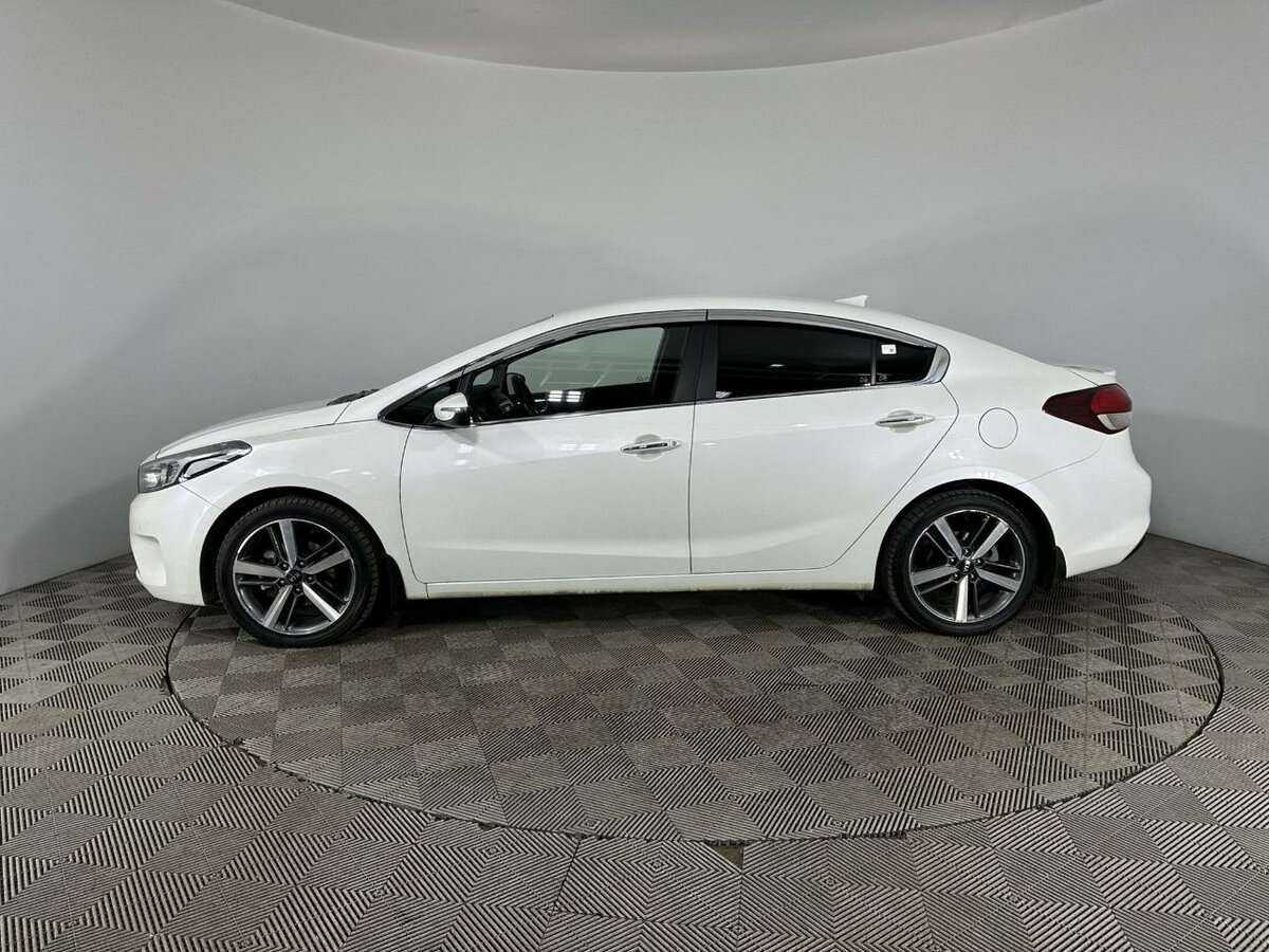 Купить Kia Cerato с пробегом. Фото: #4