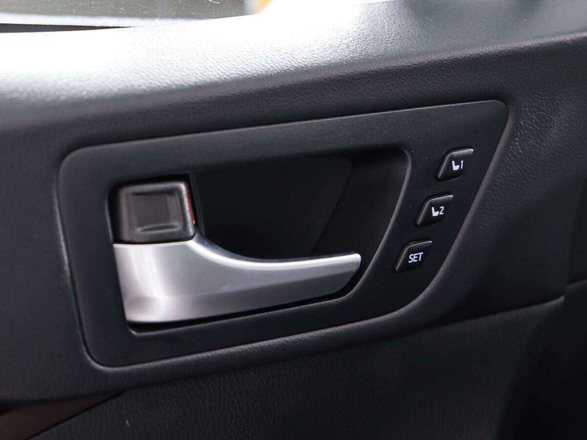 Купить Toyota Highlander с пробегом. Фото: #19