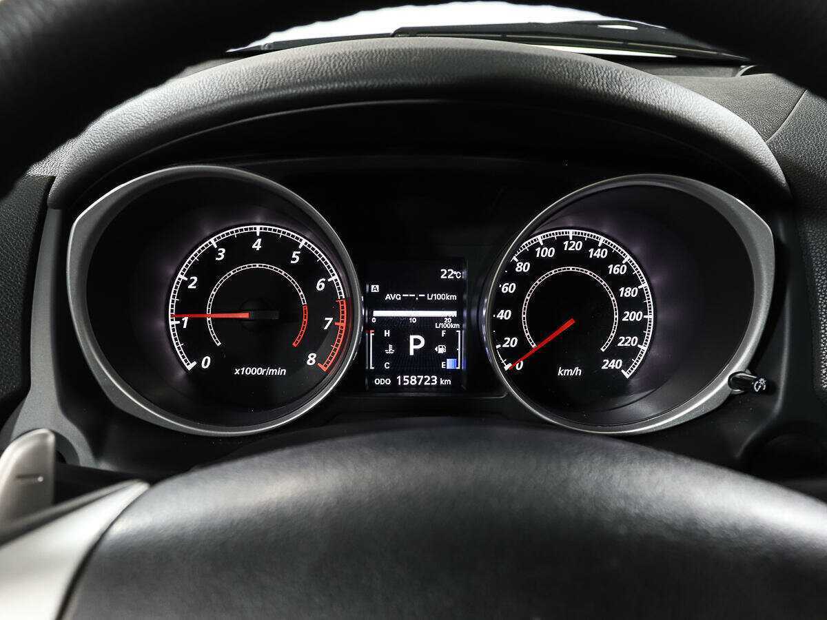 Купить Mitsubishi ASX с пробегом. Фото: #11